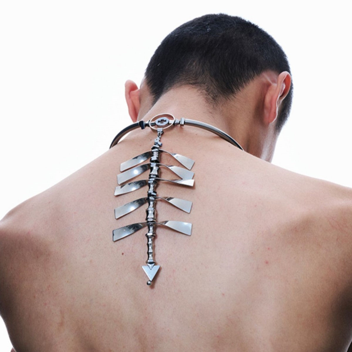 SPINE NECKLACE Z37