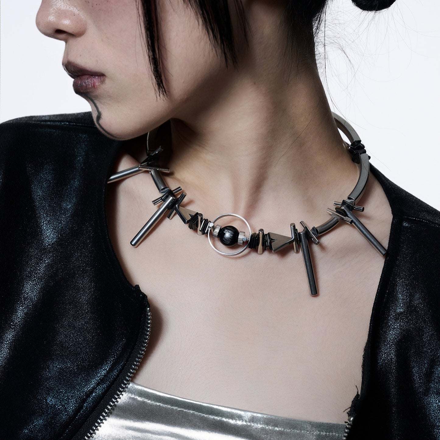 NIHILISTIC DOOMSDAY MECHA NECKLACE Z31