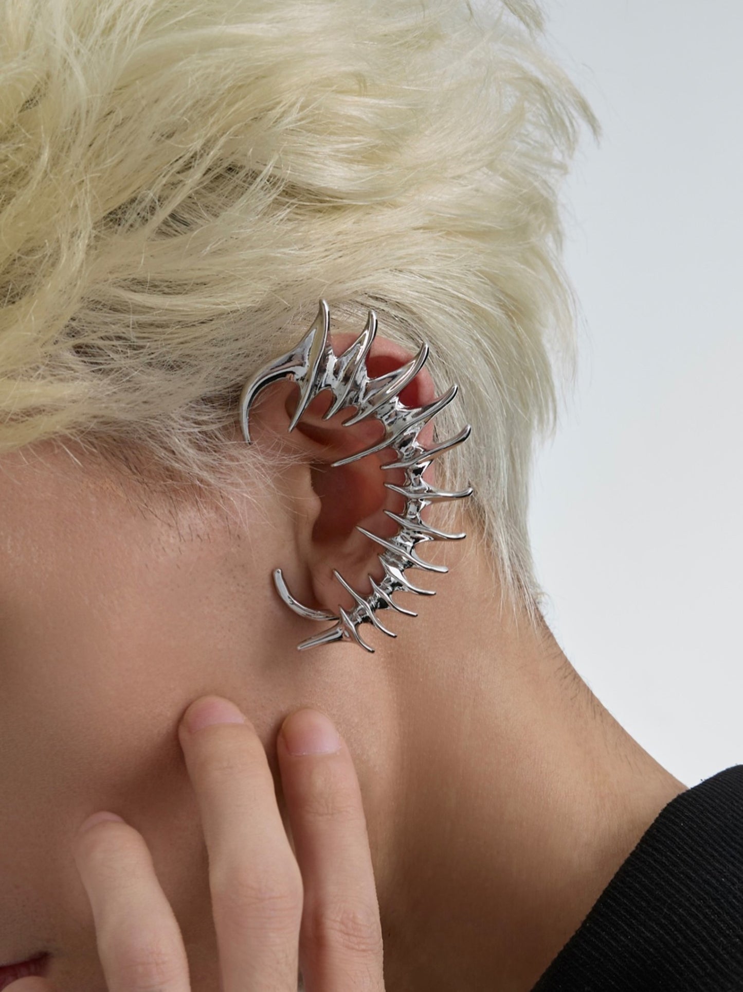 SPINE PIONEER EAR CUFF Z56