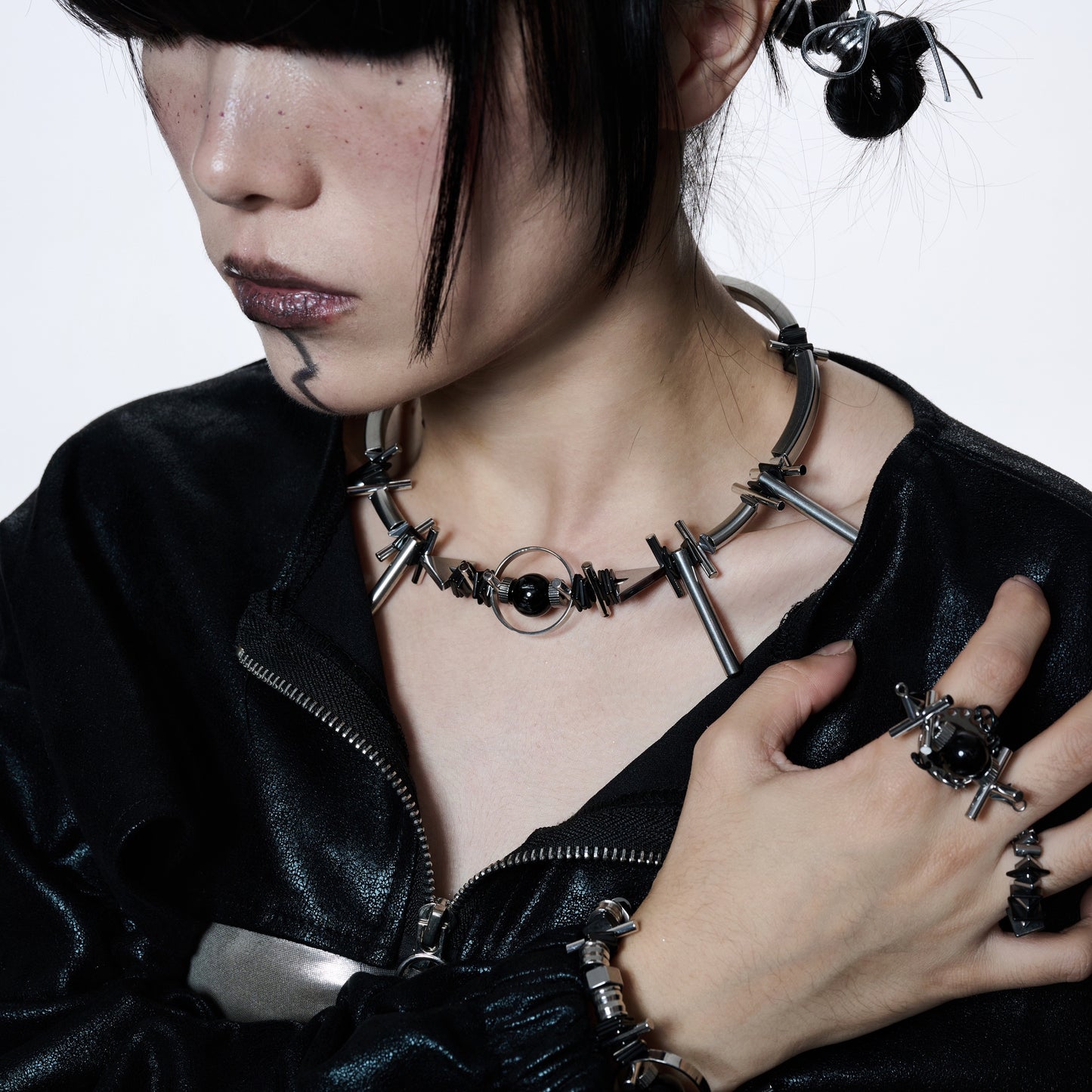 NIHILISTIC DOOMSDAY MECHA NECKLACE Z31