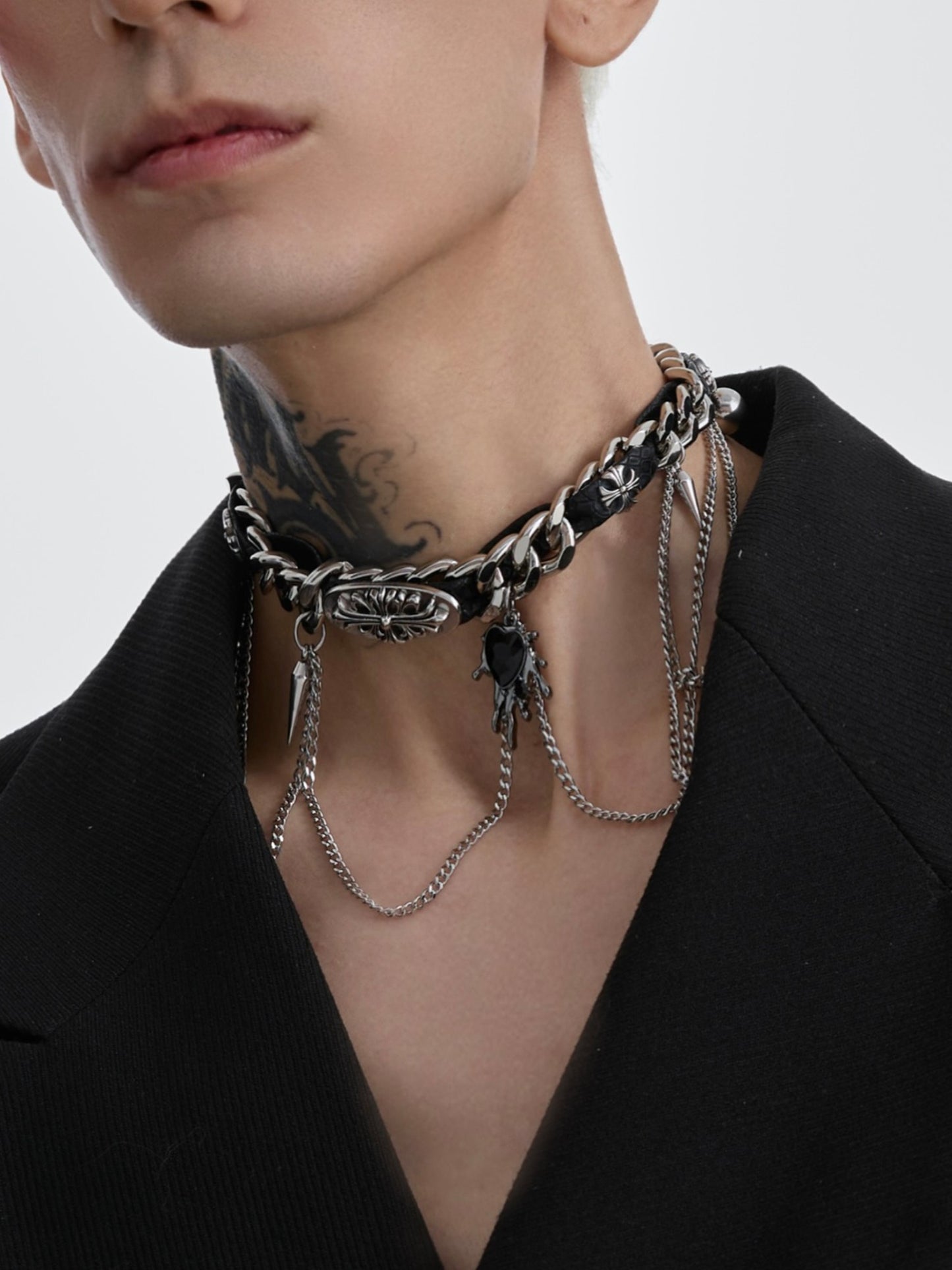 WRAPPED NICHE CHAIN BLACK NECKLACE Z51