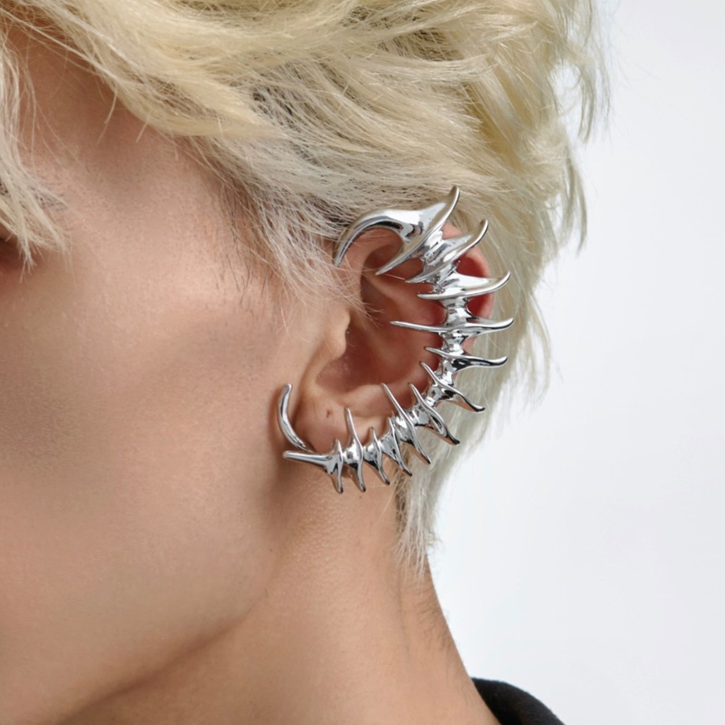 SPINE PIONEER EAR CUFF Z56