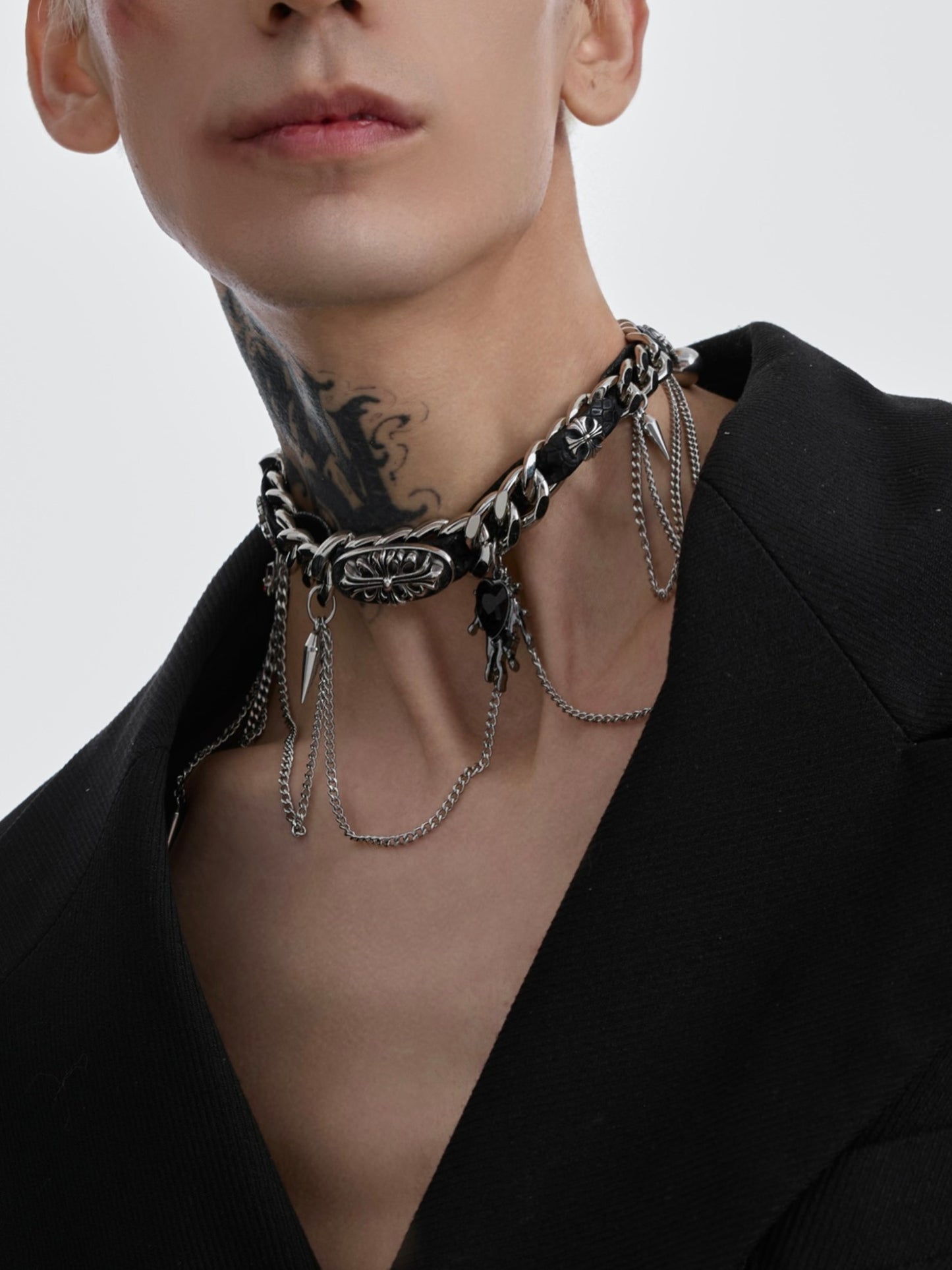 WRAPPED NICHE CHAIN BLACK NECKLACE Z51