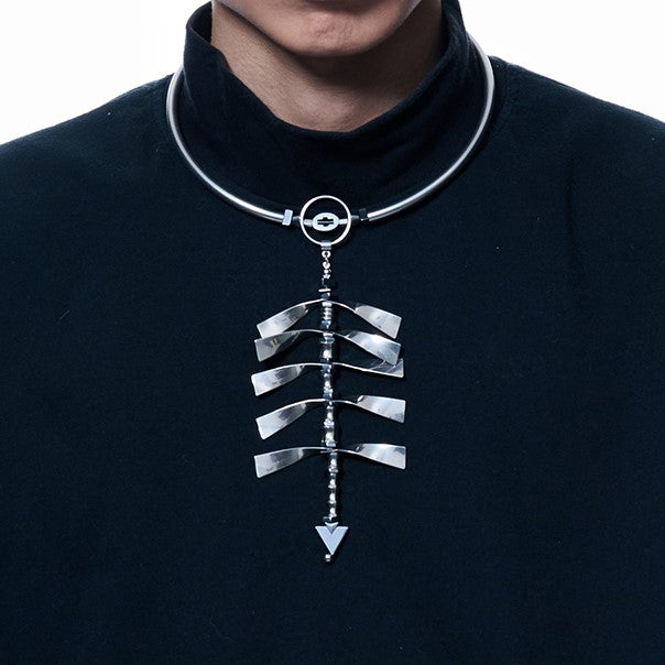 SPINE NECKLACE Z37